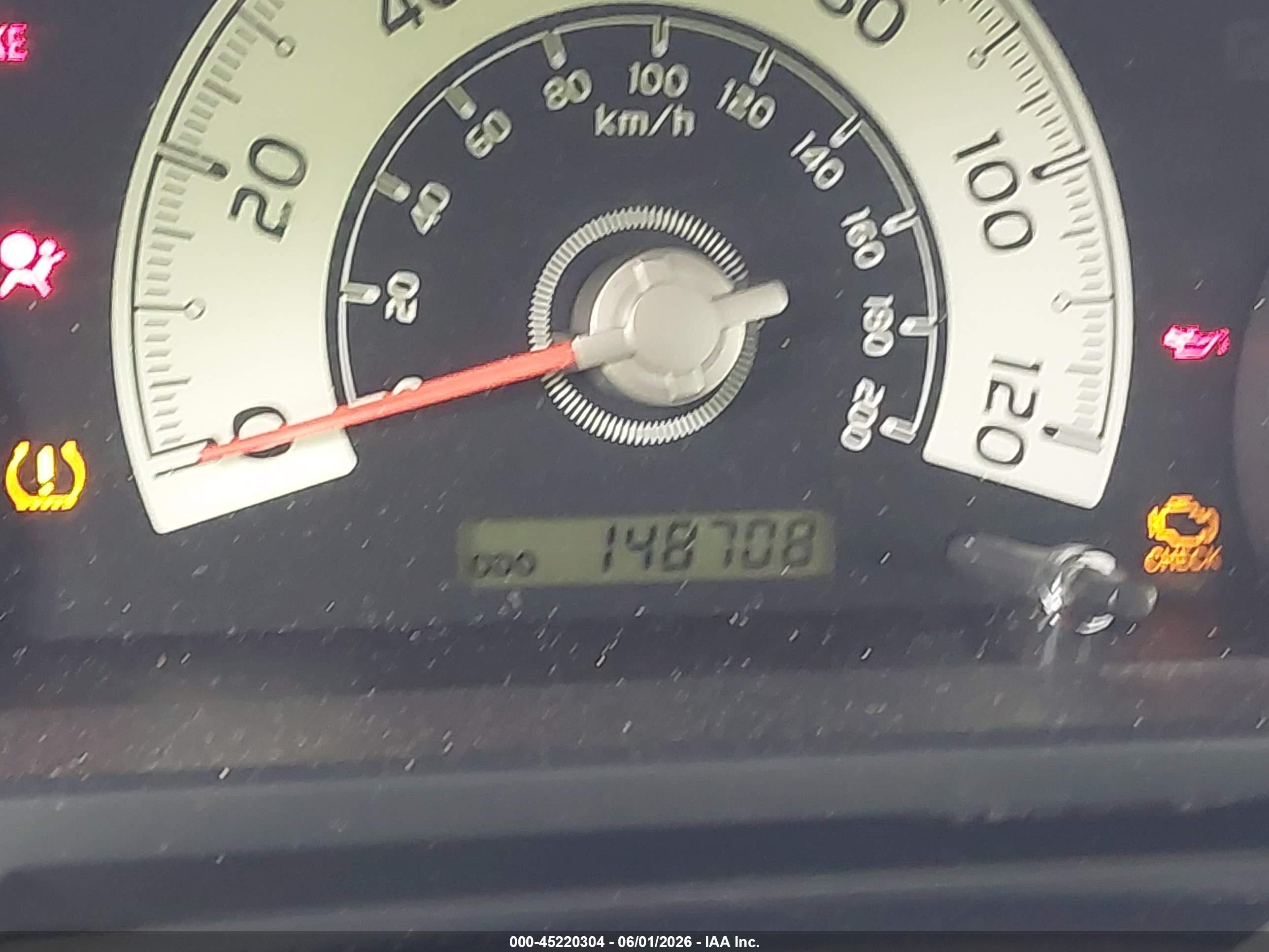 2012 Toyota Fj Cruiser   Silver vin: JTEBU4BF0CK118544