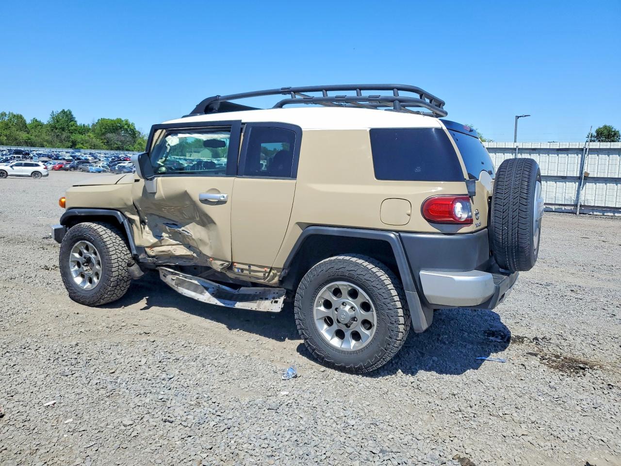 2012 Toyota Fj Cruiser Base Tan vin: JTEBU4BF0CK148658