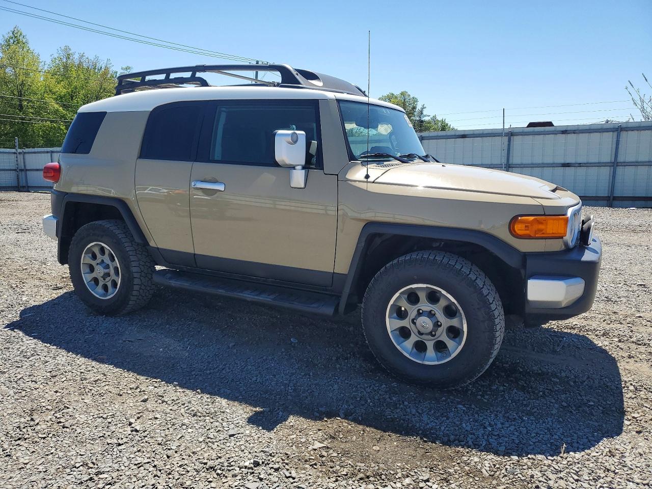 2012 Toyota Fj Cruiser Base Tan vin: JTEBU4BF0CK148658