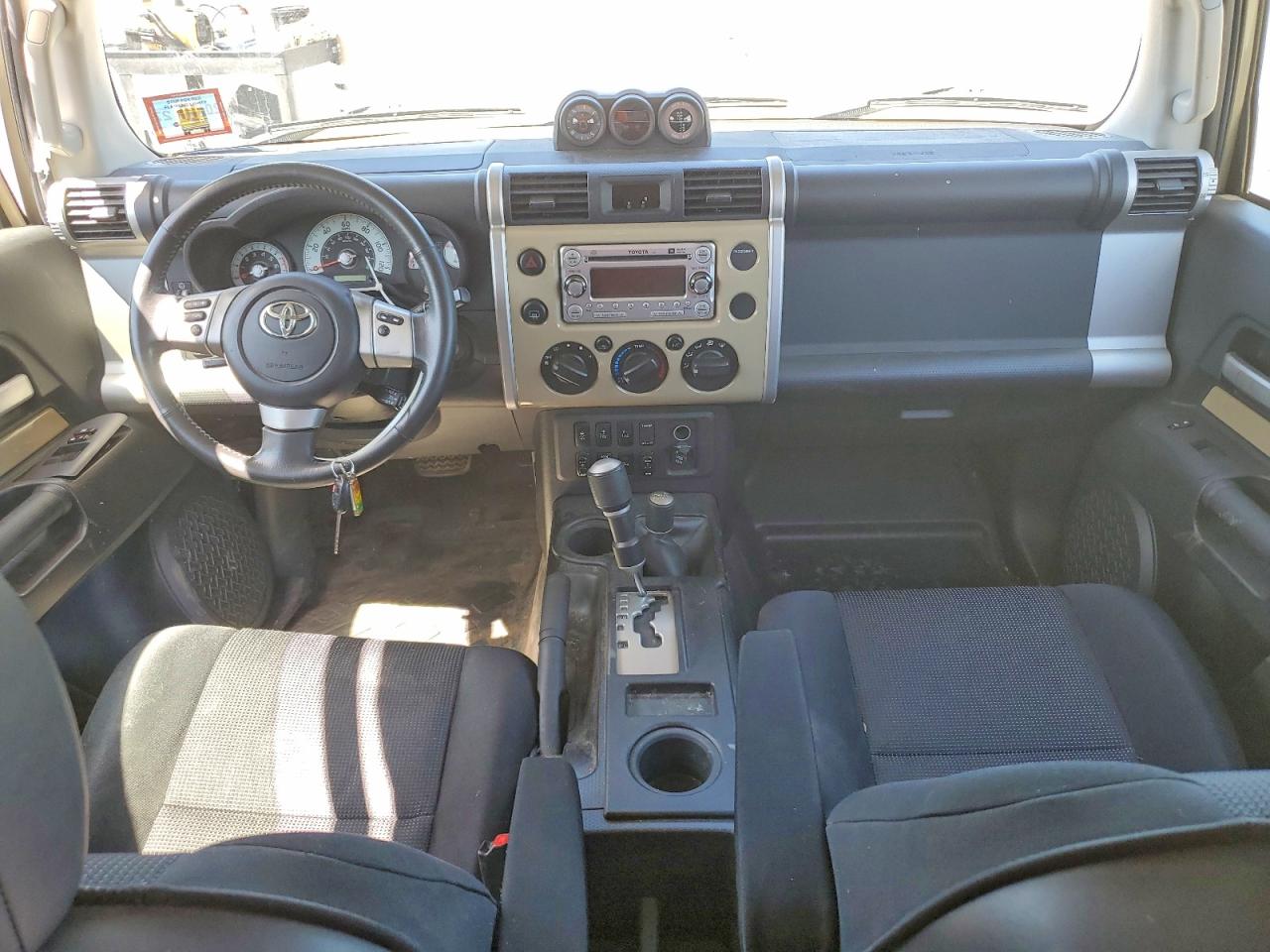 2012 Toyota Fj Cruiser Base Tan vin: JTEBU4BF0CK148658