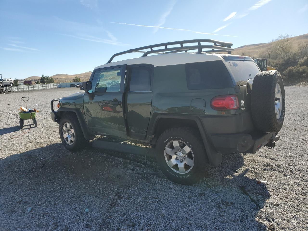 2010 Toyota Fj Cruiser Green vin: JTEBU4BF1AK072929