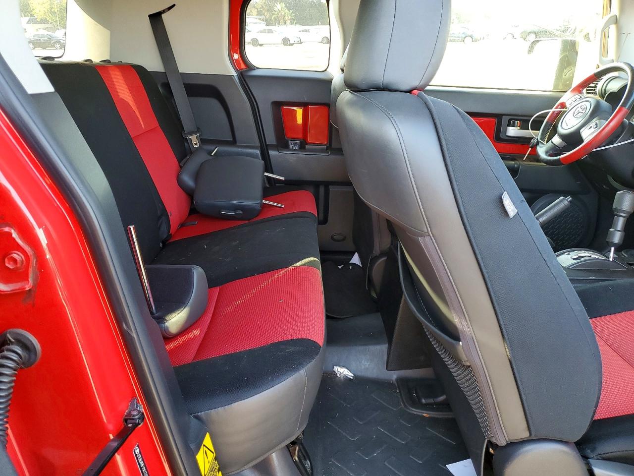 2012 Toyota Fj Cruiser Base Red vin: JTEBU4BF1CK131562