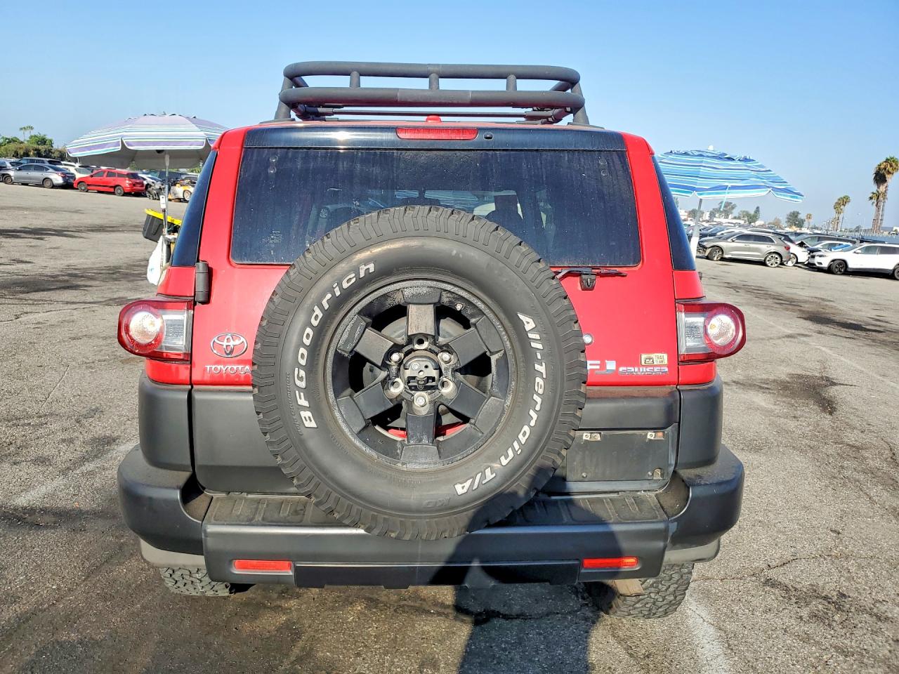 2012 Toyota Fj Cruiser Base Red vin: JTEBU4BF1CK131562