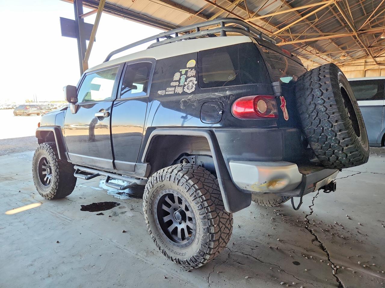 2012 Toyota Fj Cruiser Base Black vin: JTEBU4BF1CK132761