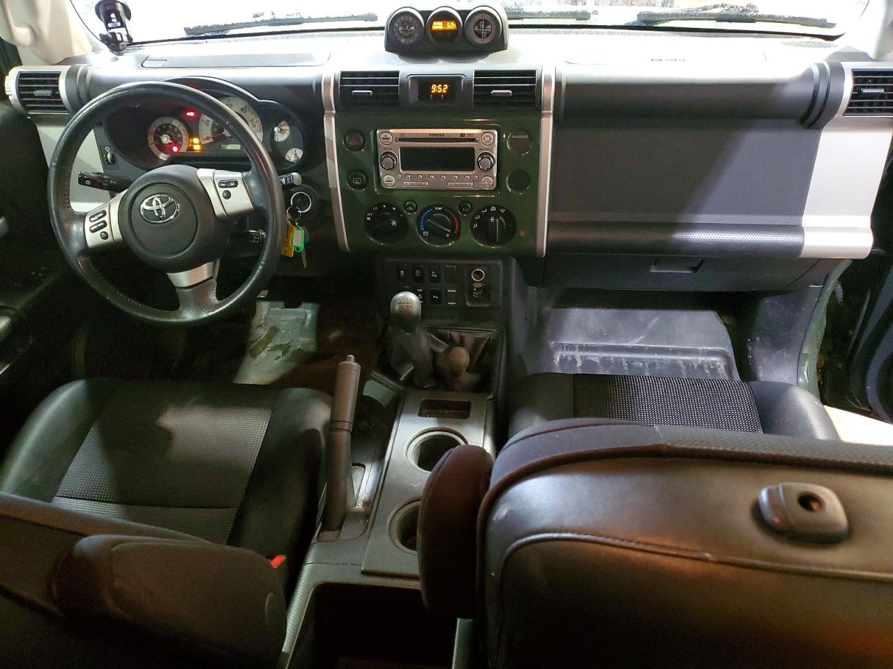 2014 Toyota Fj Cruiser Base Green vin: JTEBU4BF1EK186497