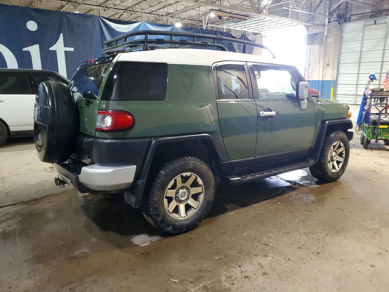 2014 Toyota Fj Cruiser Base Green vin: JTEBU4BF1EK186497