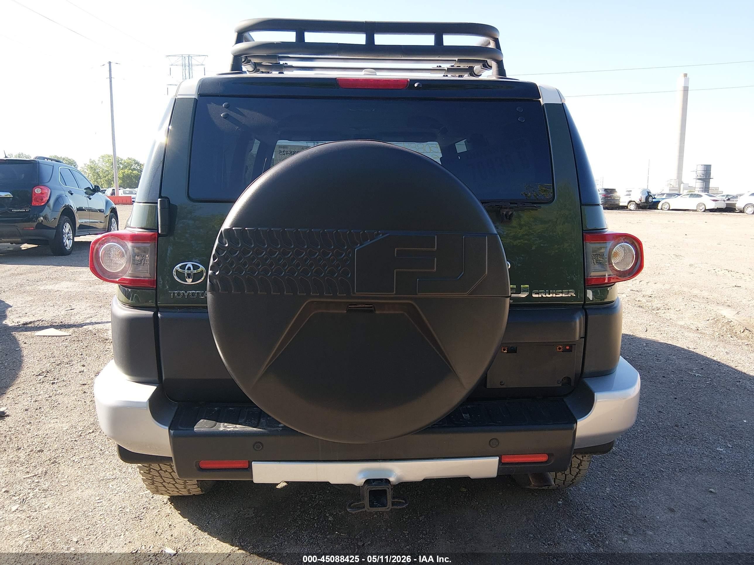 2014 Toyota Fj Cruiser   Green vin: JTEBU4BF1EK186497