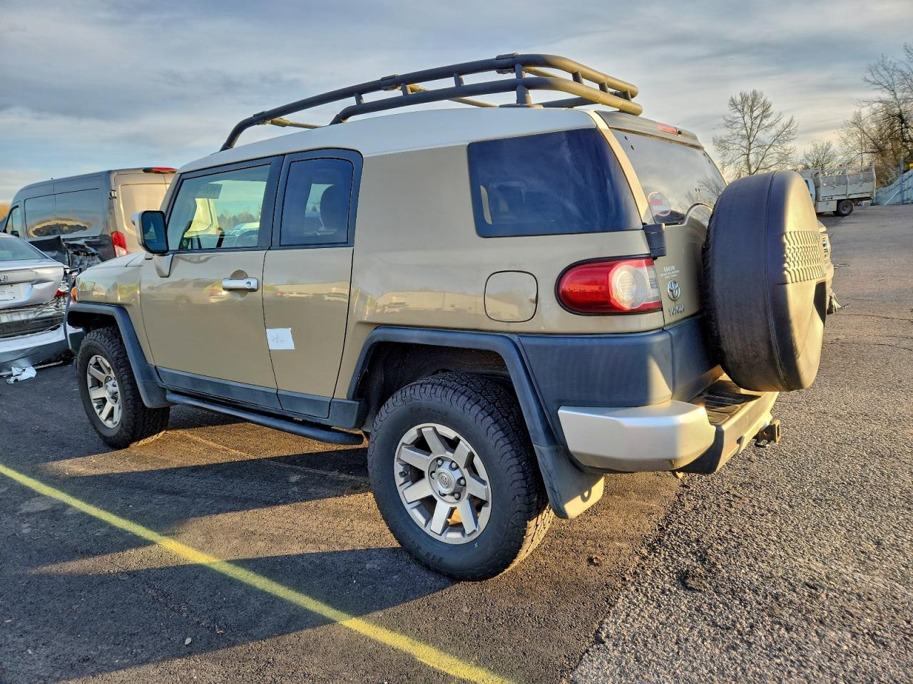 2014 Toyota Fj Cruiser Tan vin: JTEBU4BF1EK207252