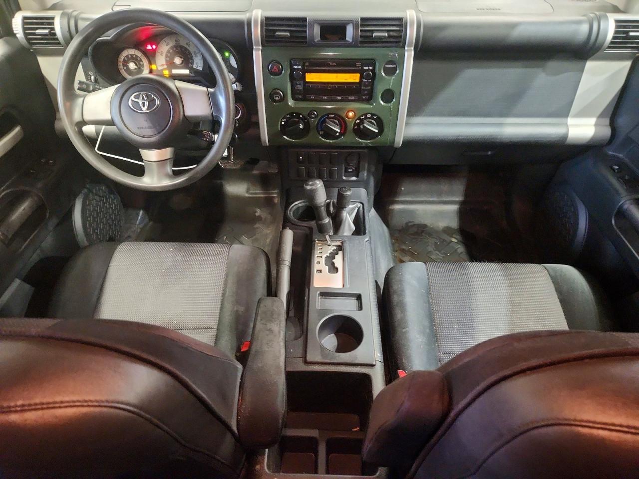 2010 Toyota Fj Cruiser Base Green vin: JTEBU4BF2AK076648