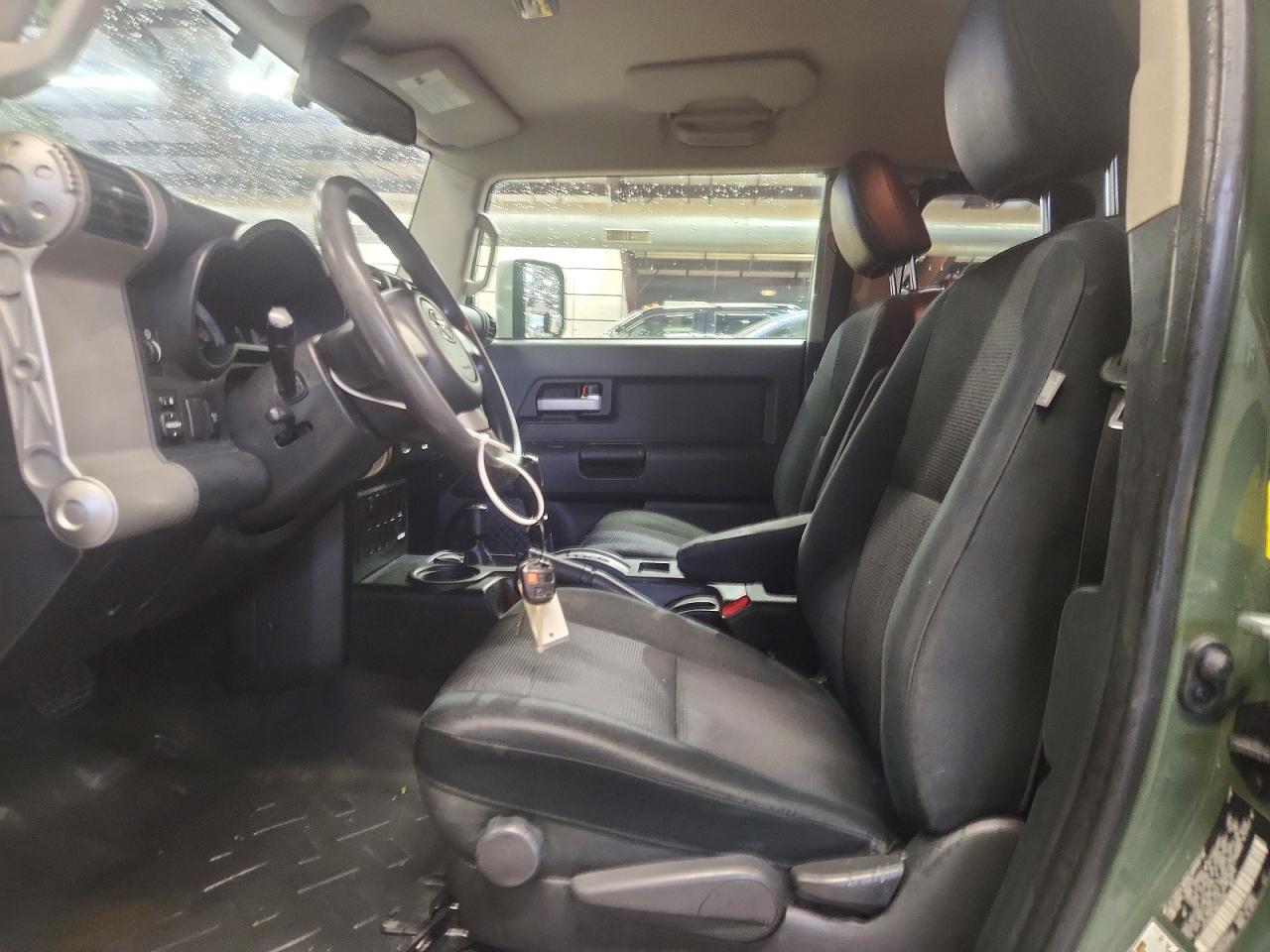 2010 Toyota Fj Cruiser Base Green vin: JTEBU4BF2AK076648