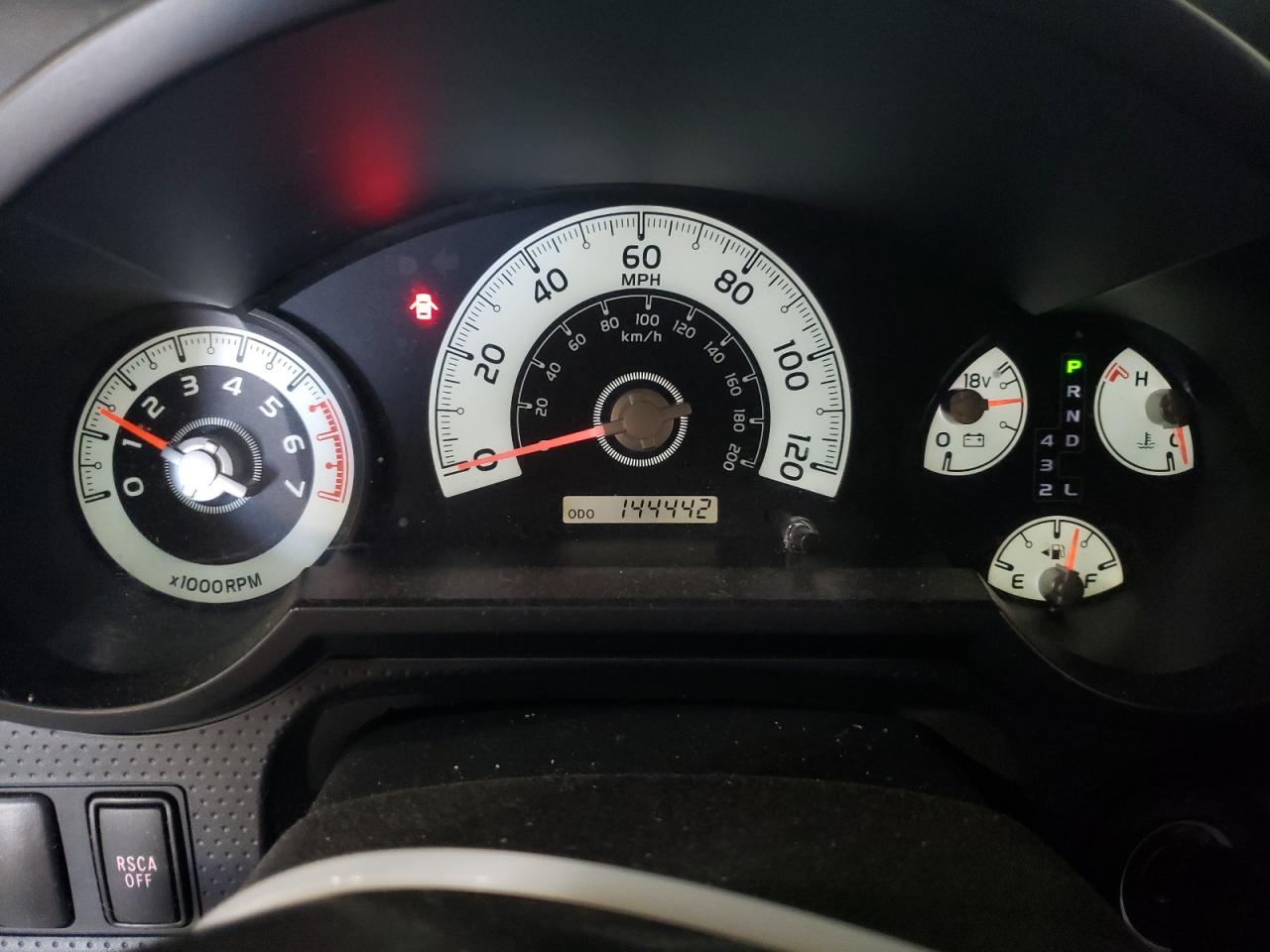 2010 Toyota Fj Cruiser White vin: JTEBU4BF2AK080201