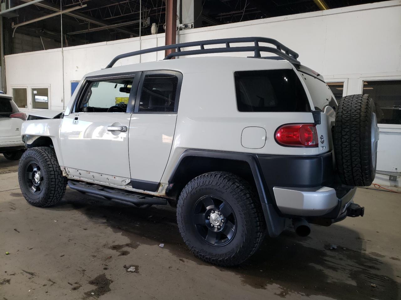 2010 Toyota Fj Cruiser White vin: JTEBU4BF2AK080201
