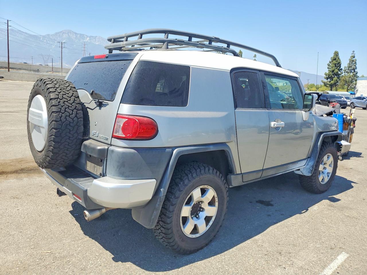 2010 Toyota Fj Cruiser Base Gray vin: JTEBU4BF2AK093594