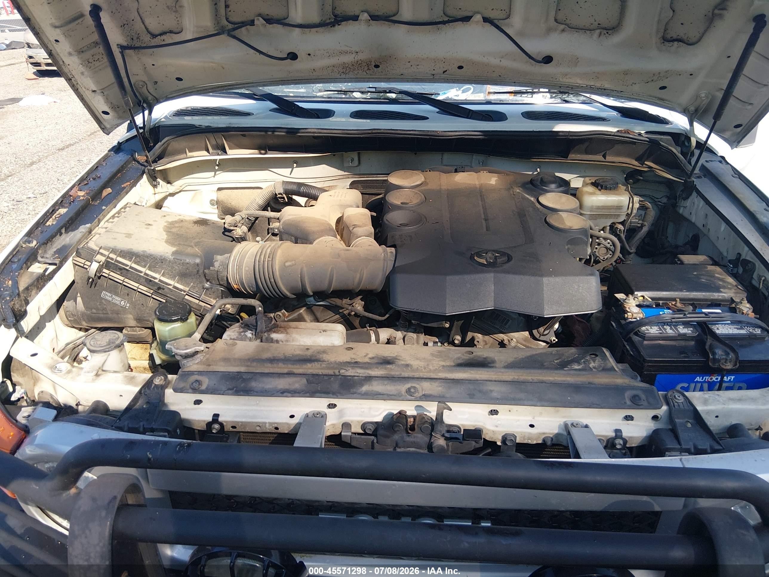 2010 Toyota Fj Cruiser   White vin: JTEBU4BF2AK094227