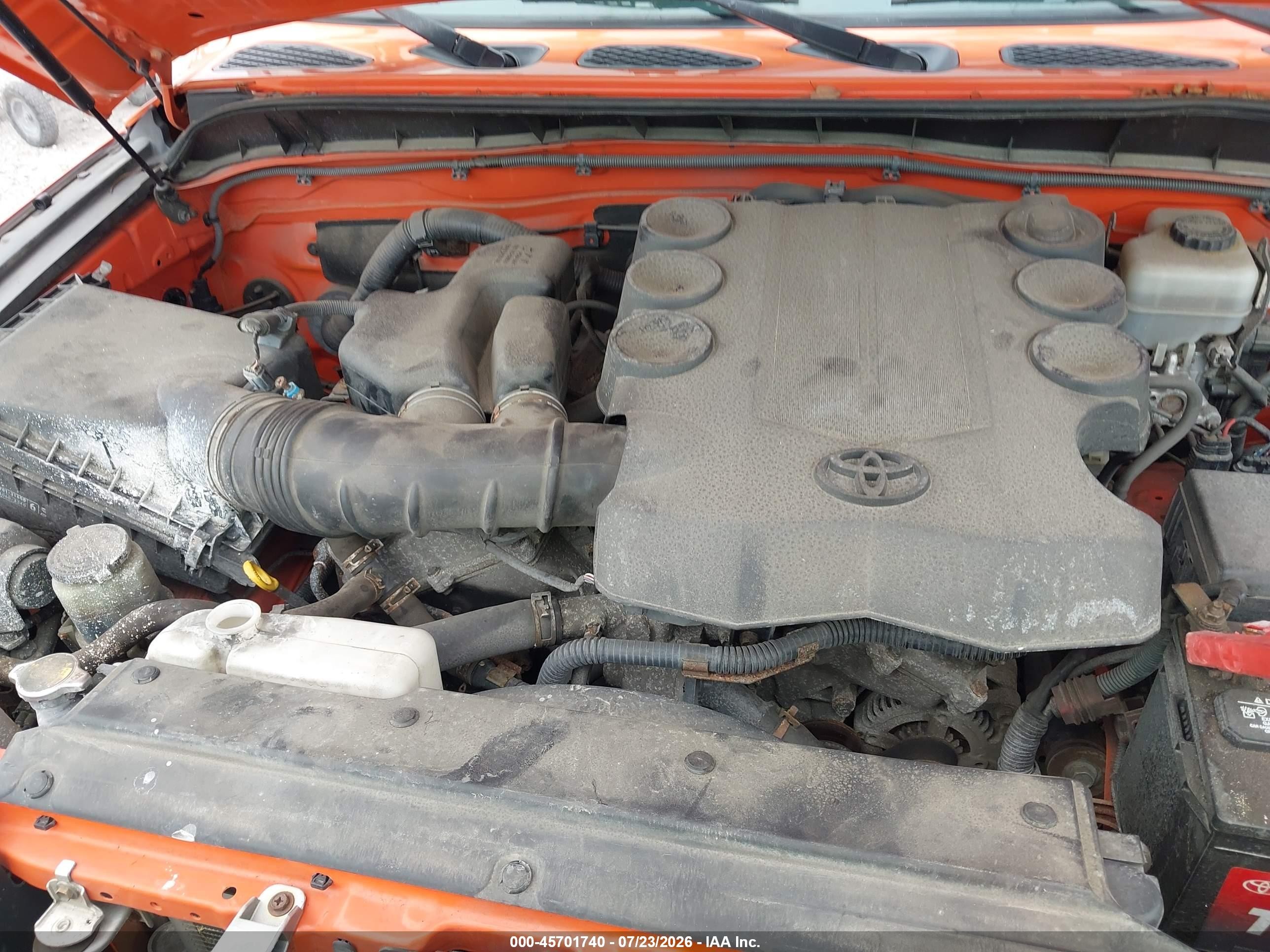 2013 Toyota Fj Cruiser   Orange vin: JTEBU4BF2DK151594