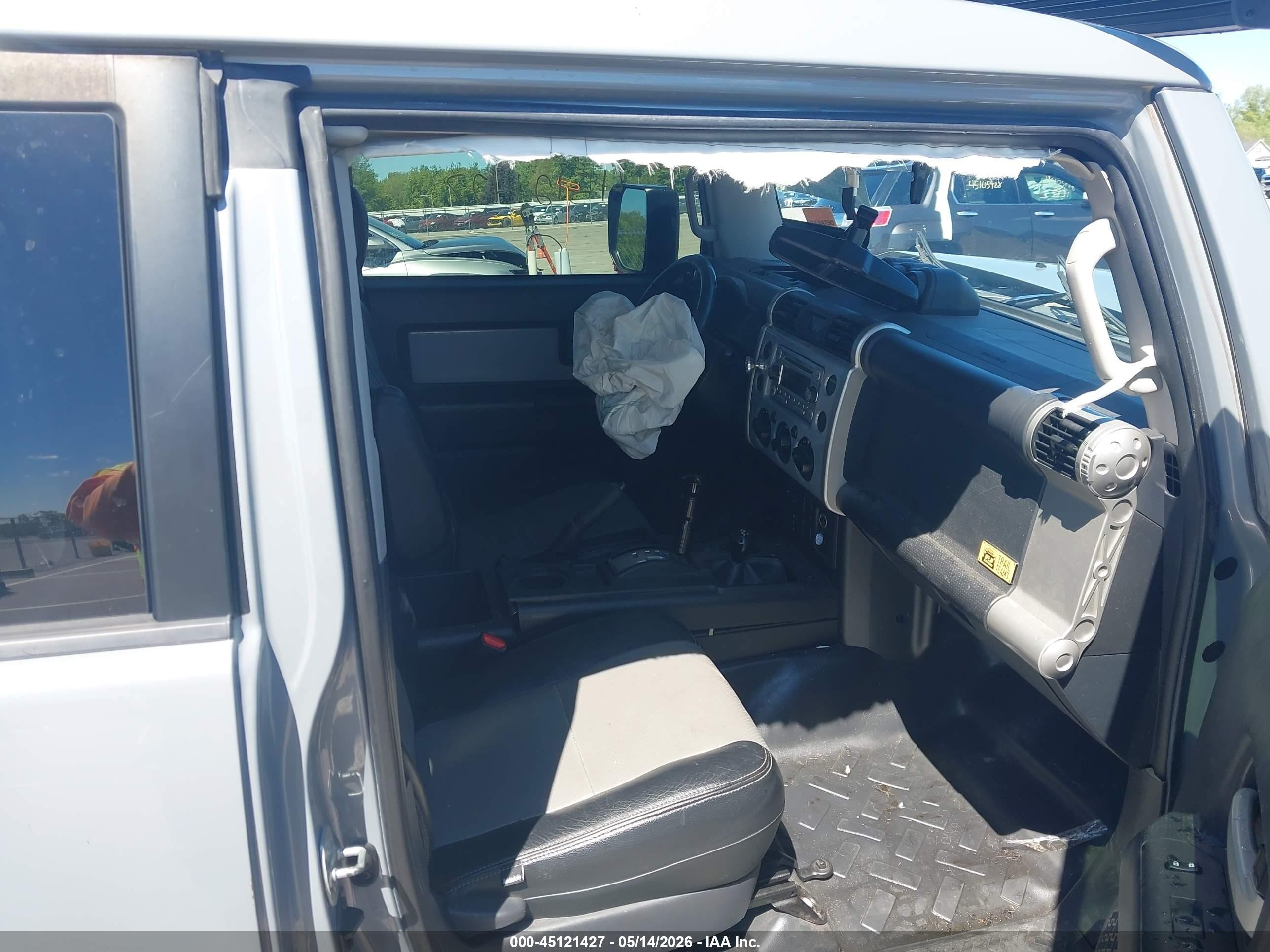 2013 Toyota Fj Cruiser   Teal vin: JTEBU4BF2DK159582