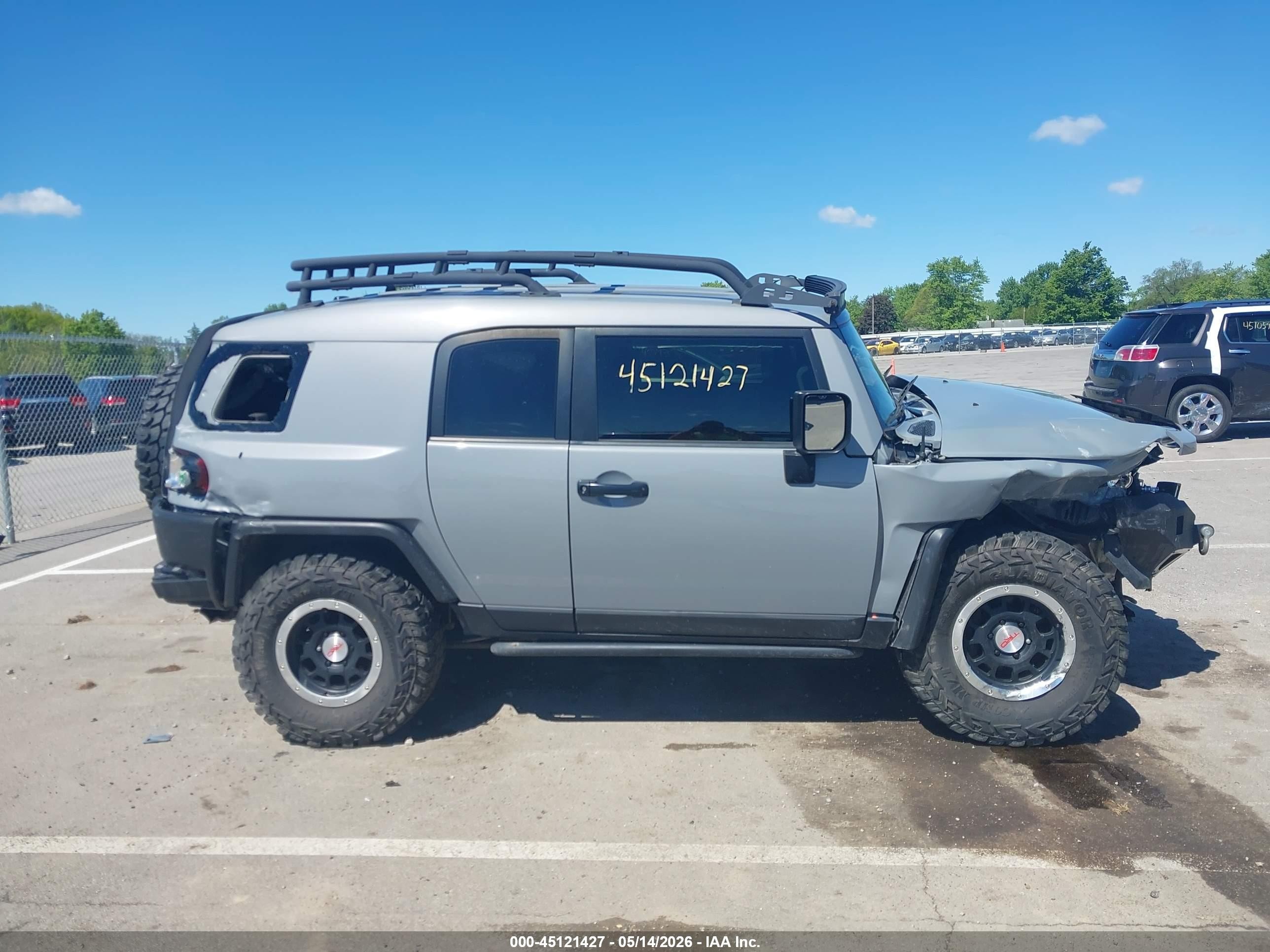 2013 Toyota Fj Cruiser   Teal vin: JTEBU4BF2DK159582