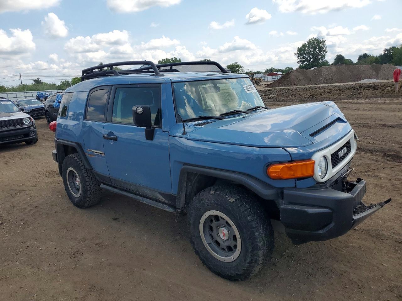 2014 Toyota Fj Cruiser Base Blue vin: JTEBU4BF2EK193880