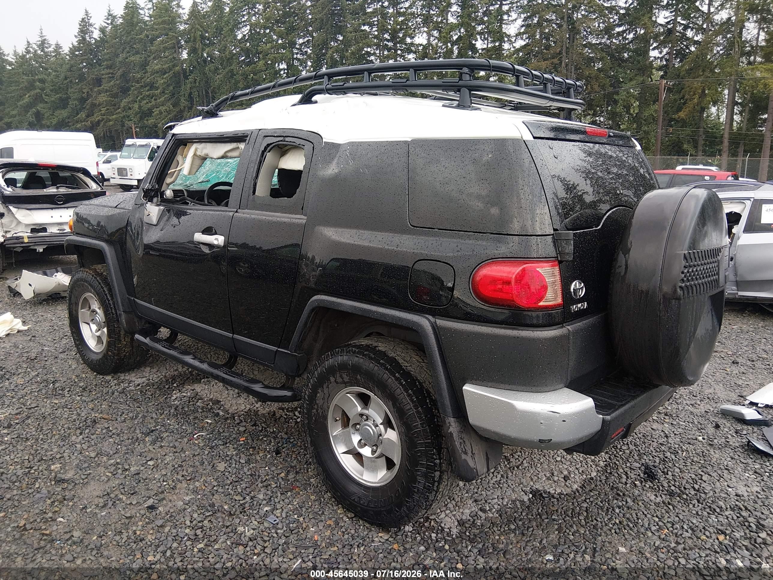 2010 Toyota Fj Cruiser   Black vin: JTEBU4BF3AK073838