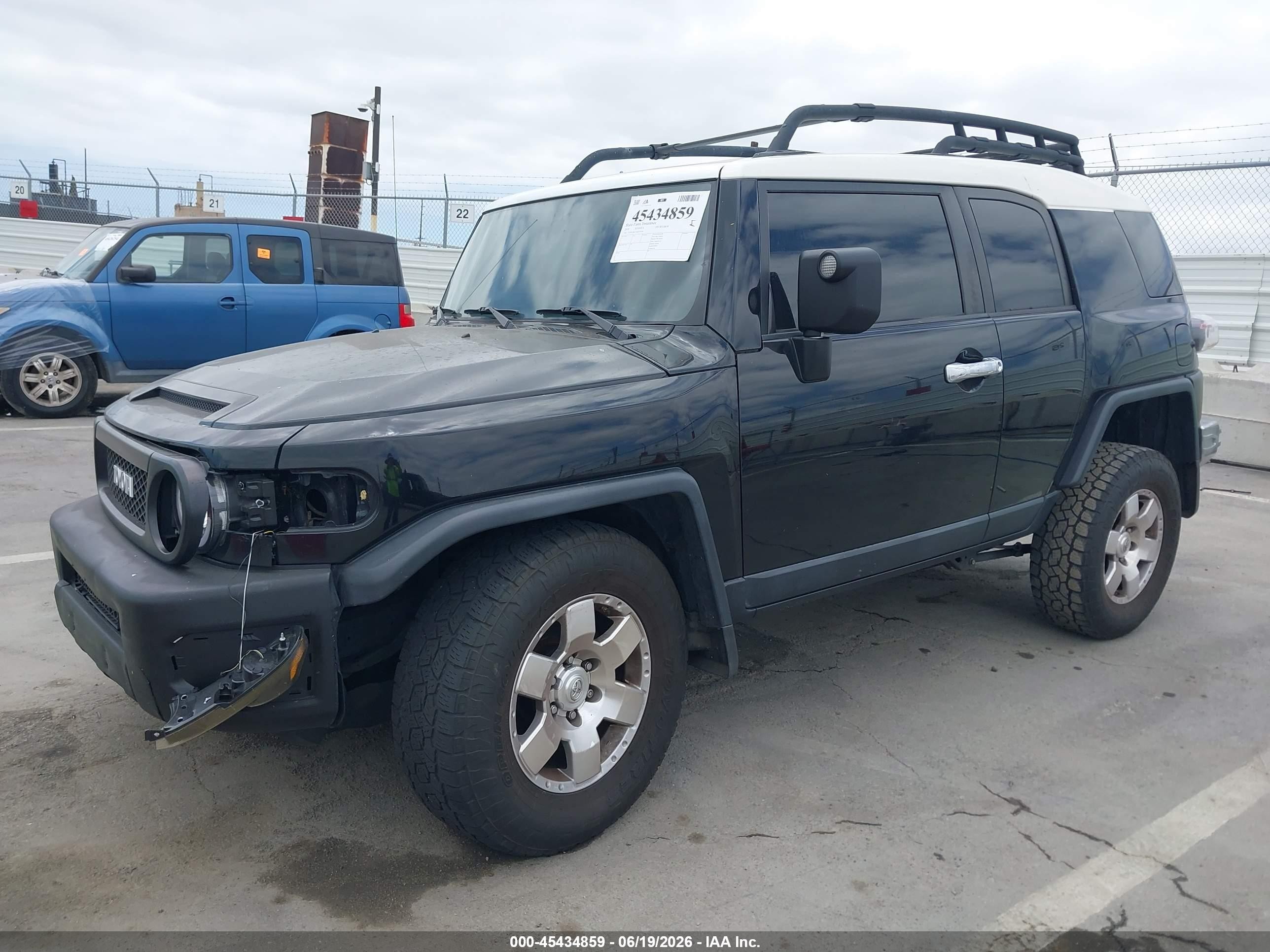 2010 Toyota Fj Cruiser   Black vin: JTEBU4BF3AK079798