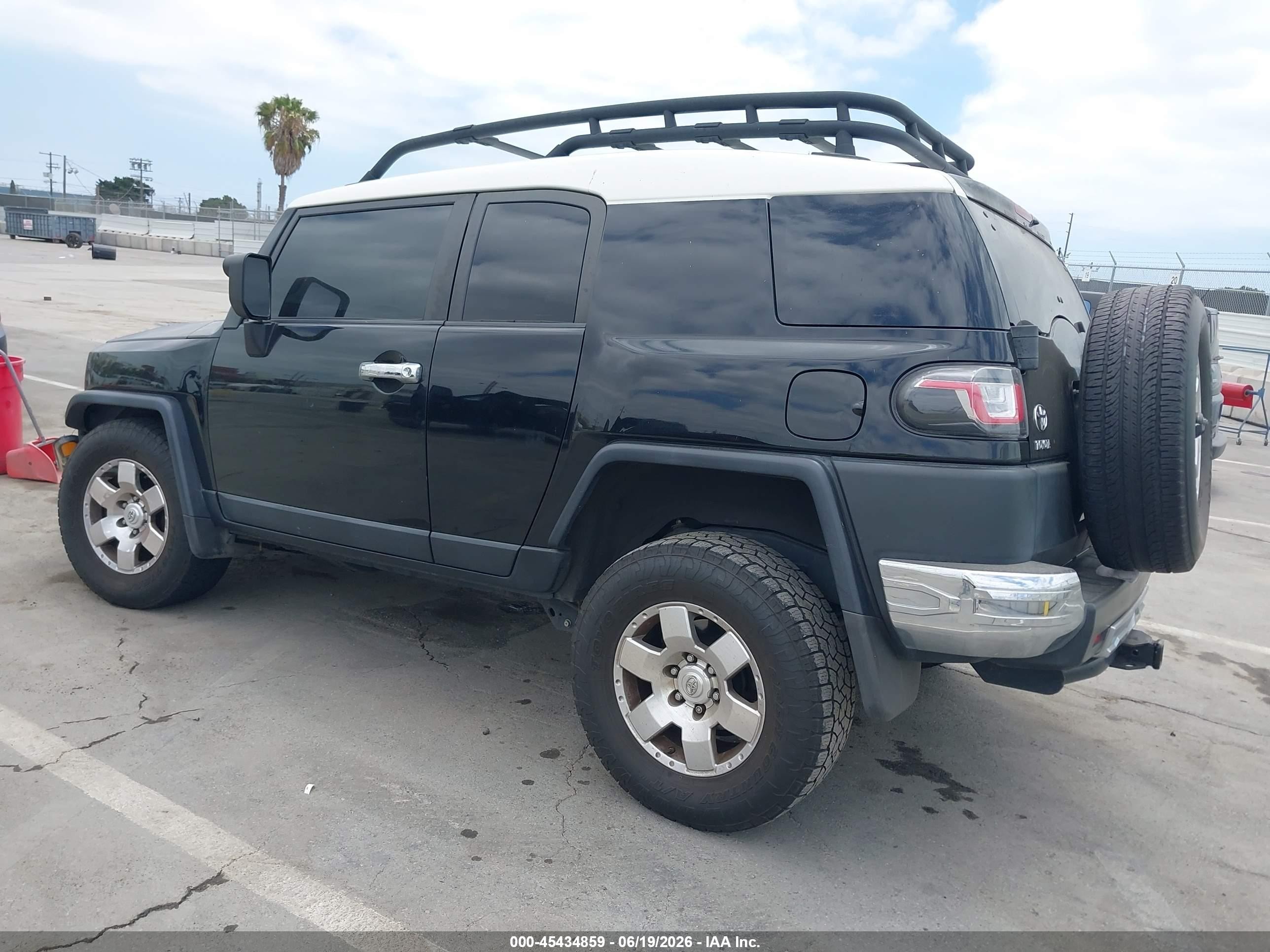 2010 Toyota Fj Cruiser   Black vin: JTEBU4BF3AK079798