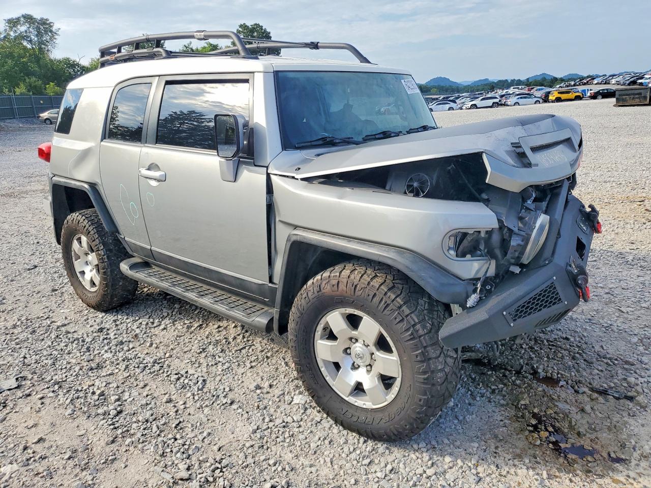 2010 Toyota Fj Cruiser Base Silver vin: JTEBU4BF3AK084385