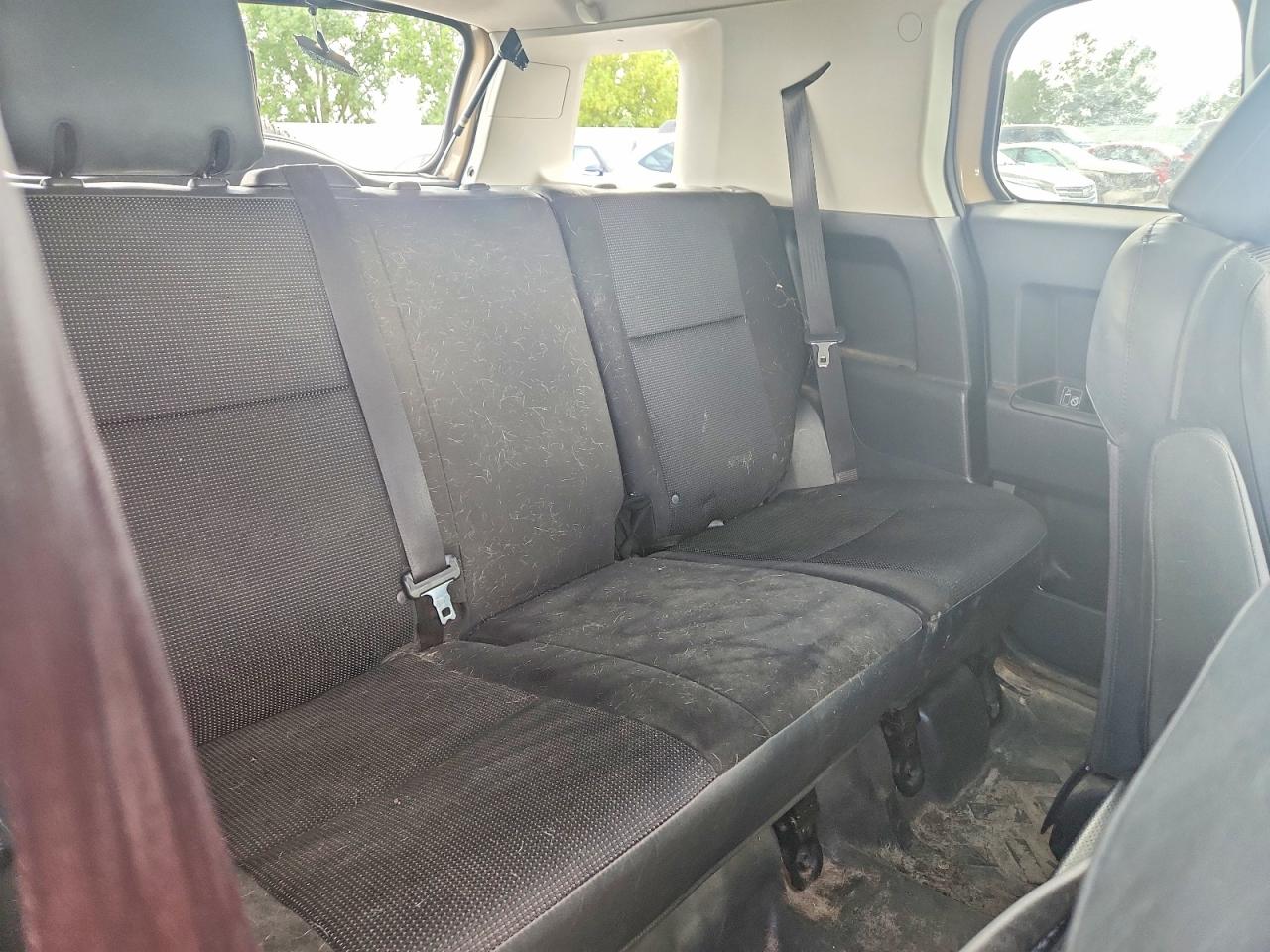 2011 Toyota Fj Cruiser Base Cream vin: JTEBU4BF3BK100943