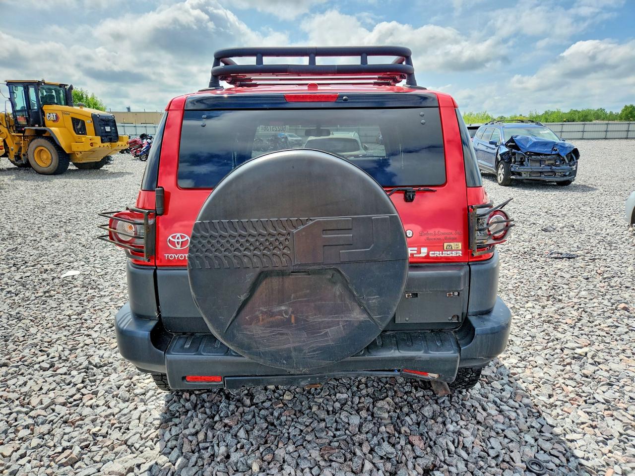 2012 Toyota Fj Cruiser Base Red vin: JTEBU4BF3CK135077