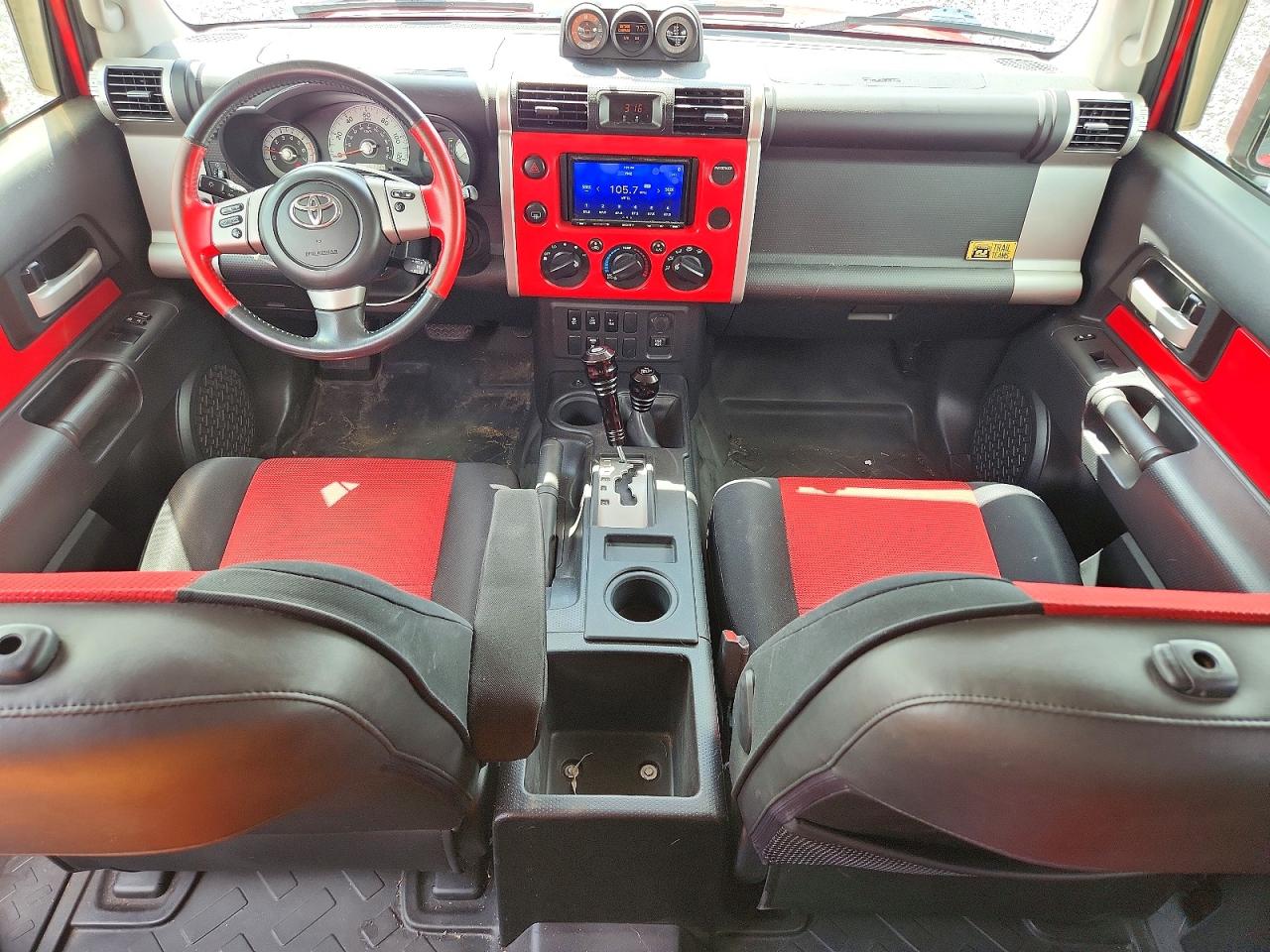 2012 Toyota Fj Cruiser Base Red vin: JTEBU4BF3CK135077