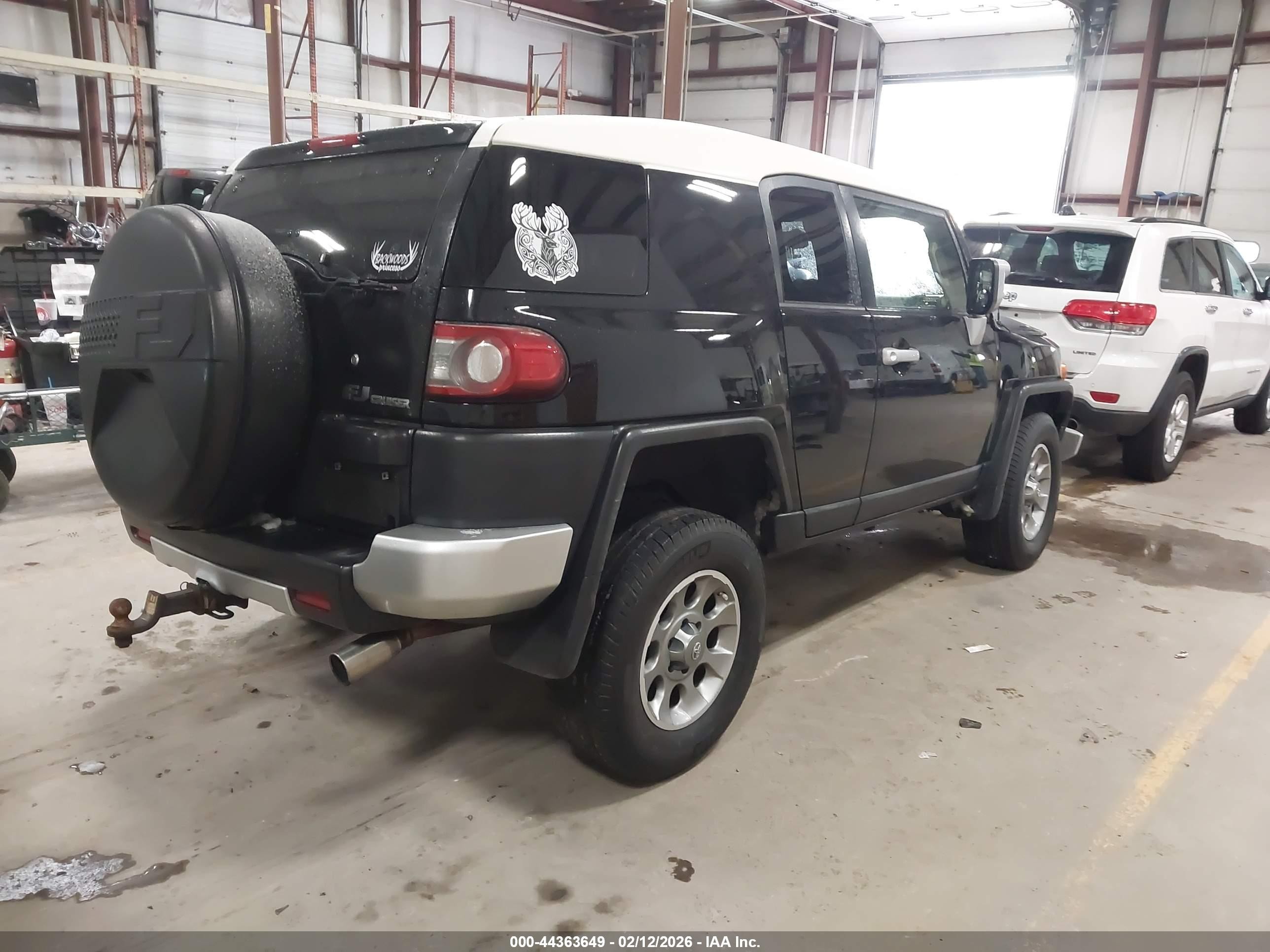 2013 Toyota Fj Cruiser   Black vin: JTEBU4BF3DK164838