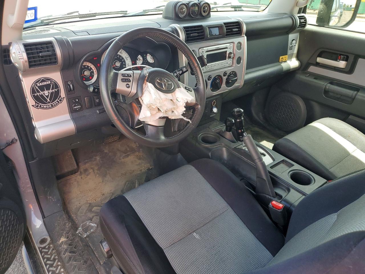 2013 Toyota Fj Cruiser Base Gray vin: JTEBU4BF4DK163438