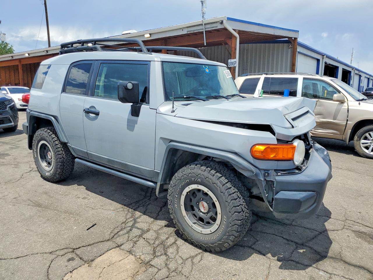 2013 Toyota Fj Cruiser Base Gray vin: JTEBU4BF4DK163438