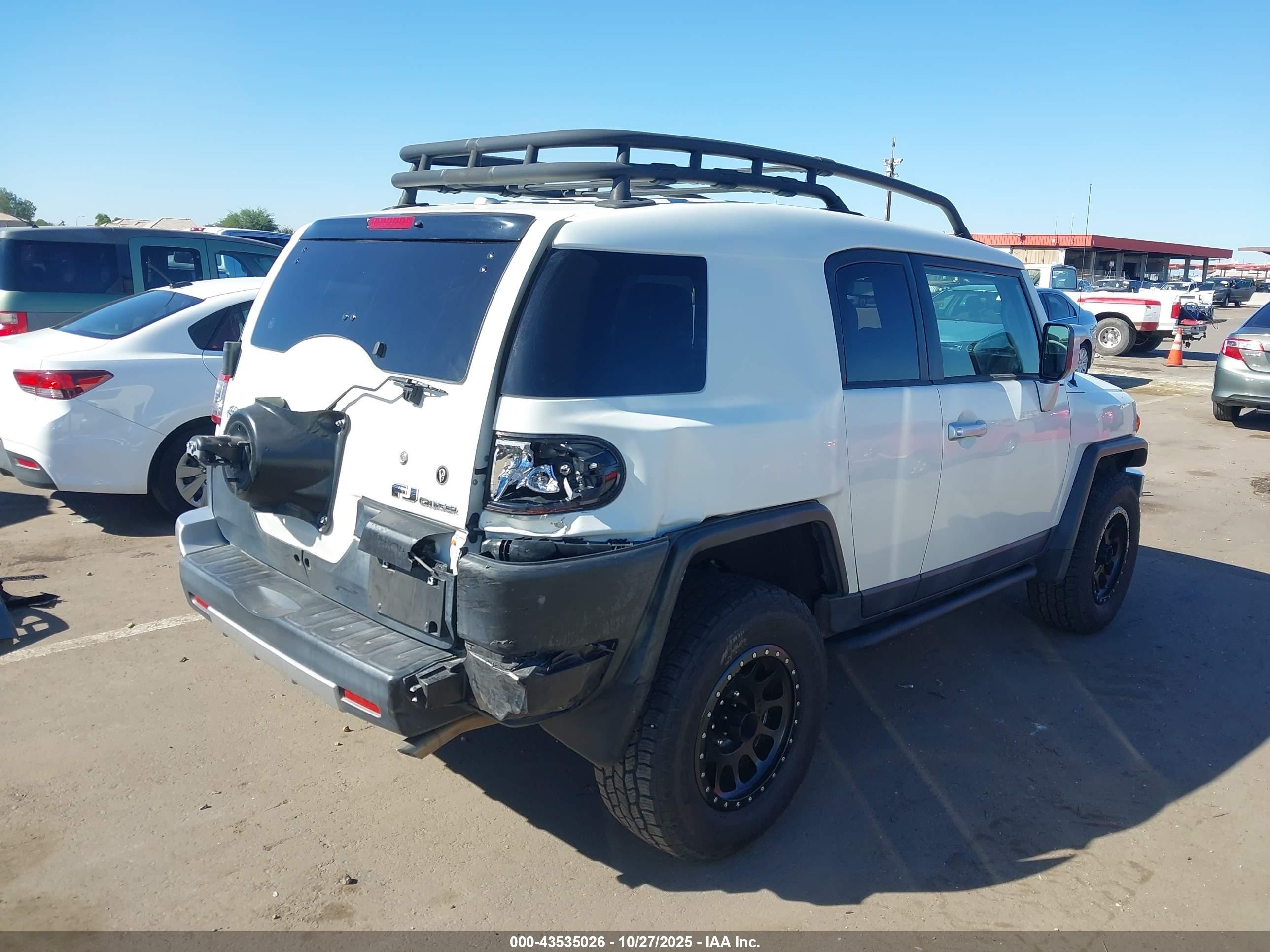 2013 Toyota Fj Cruiser   White vin: JTEBU4BF4DK170230