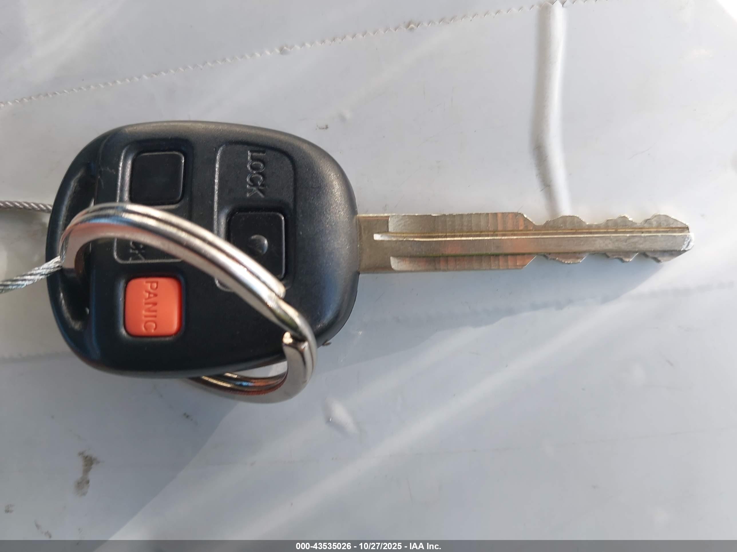 2013 Toyota Fj Cruiser   White vin: JTEBU4BF4DK170230