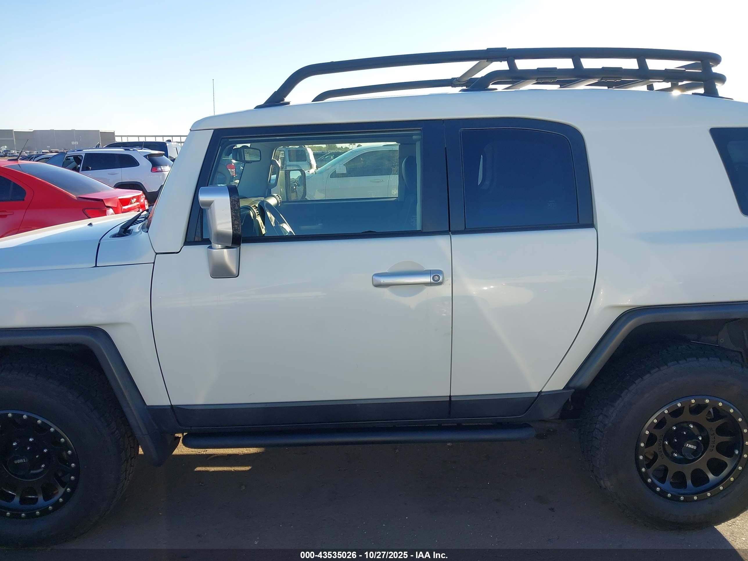 2013 Toyota Fj Cruiser   White vin: JTEBU4BF4DK170230