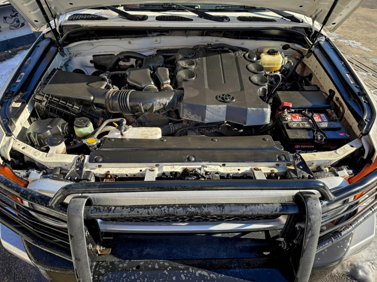 2014 Toyota Fj Cruiser White vin: JTEBU4BF4EK205169