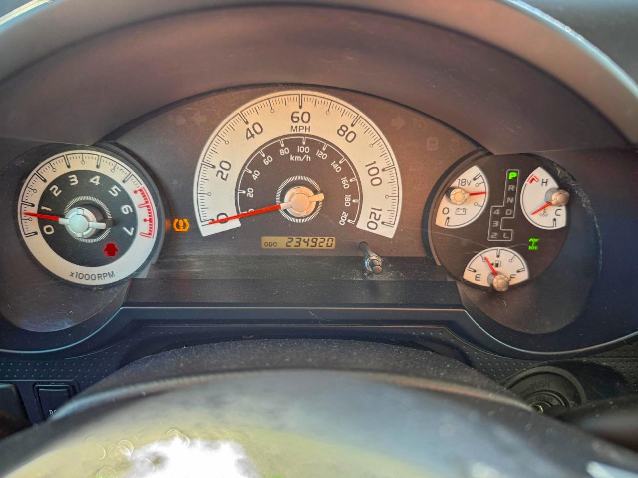 2014 Toyota Fj Cruiser White vin: JTEBU4BF4EK205169