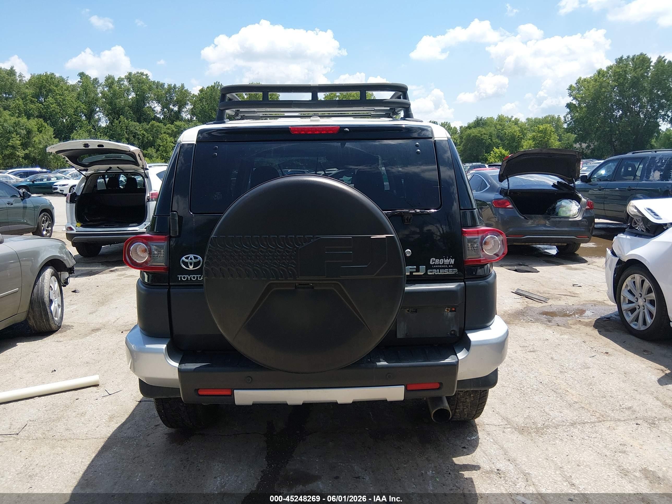 2014 Toyota Fj Cruiser   Черный vin: JTEBU4BF4EK208332