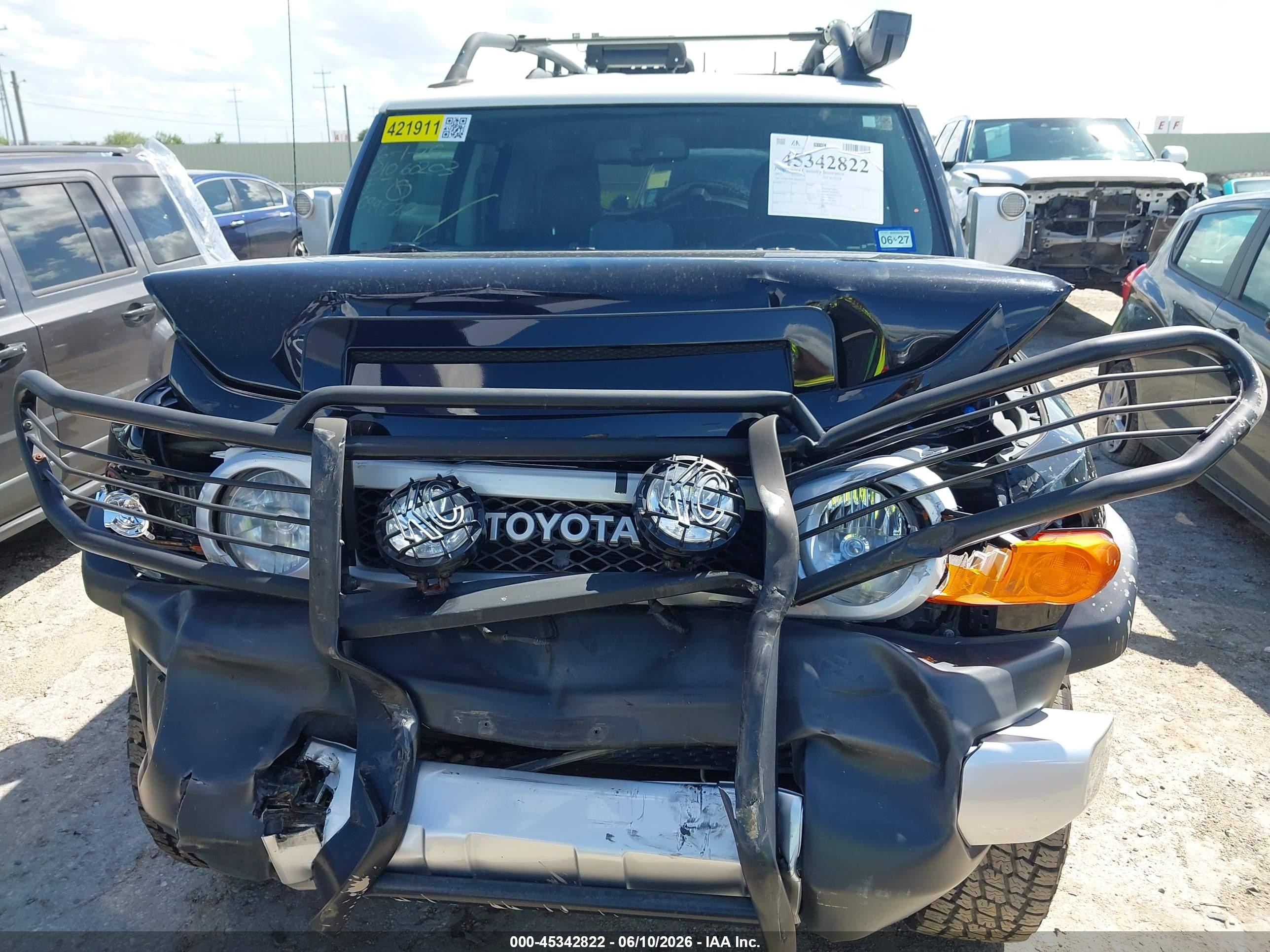 2011 Toyota Fj Cruiser   Black vin: JTEBU4BF5BK099522