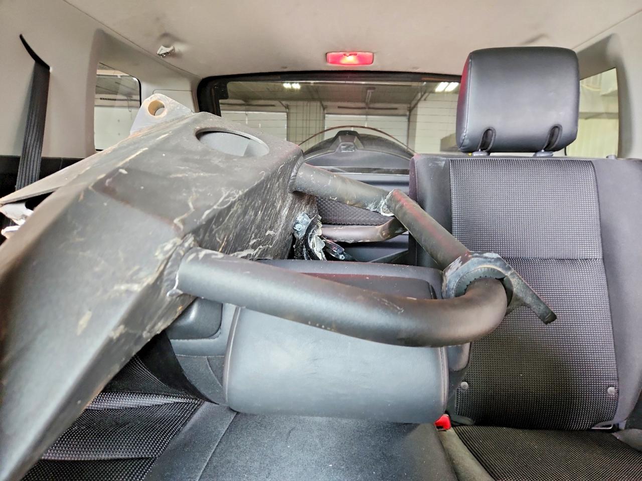 2012 Toyota Fj Cruiser Base Зеленый vin: JTEBU4BF5CK128602