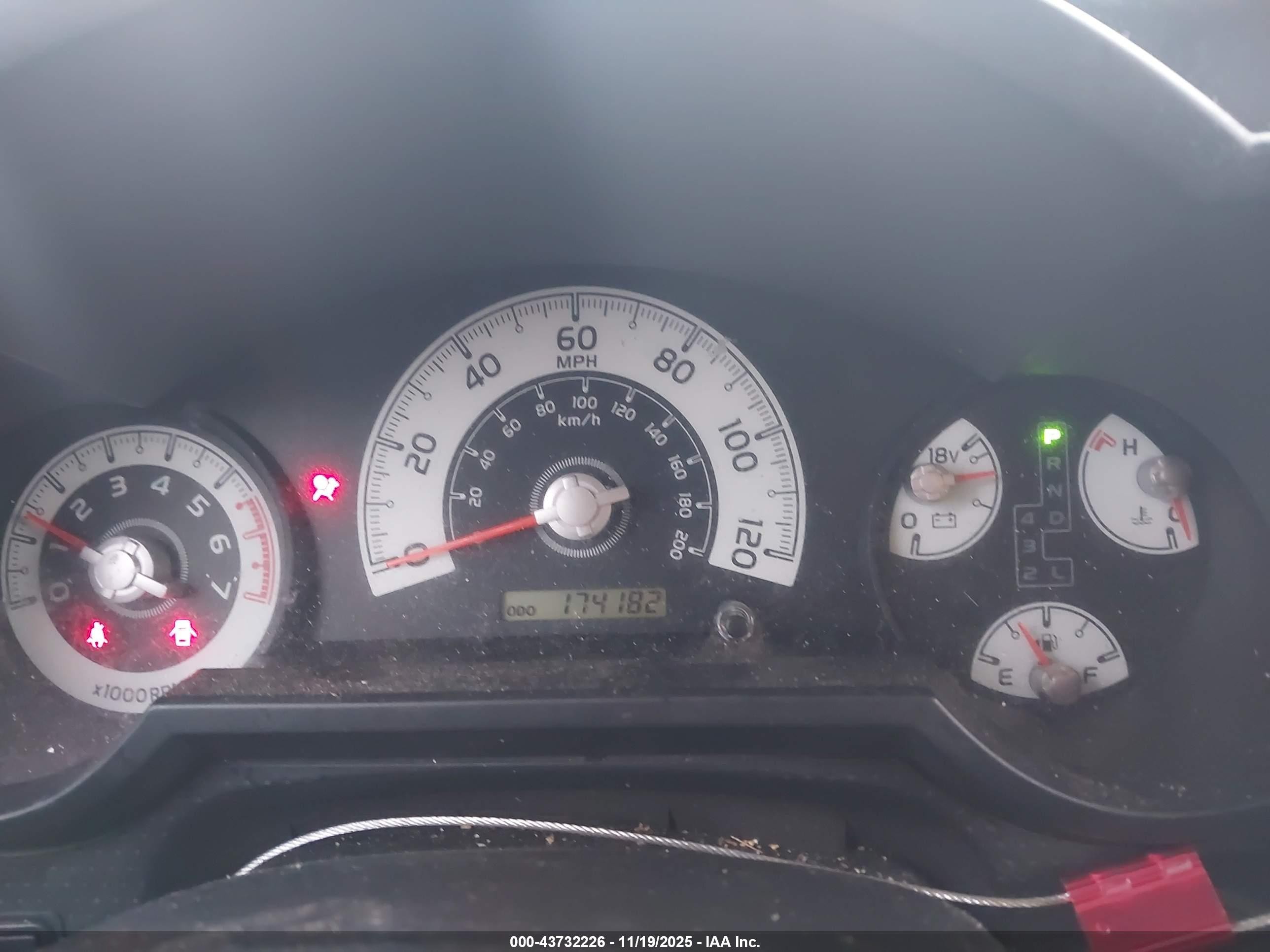 2013 Toyota Fj Cruiser   White vin: JTEBU4BF5DK172486