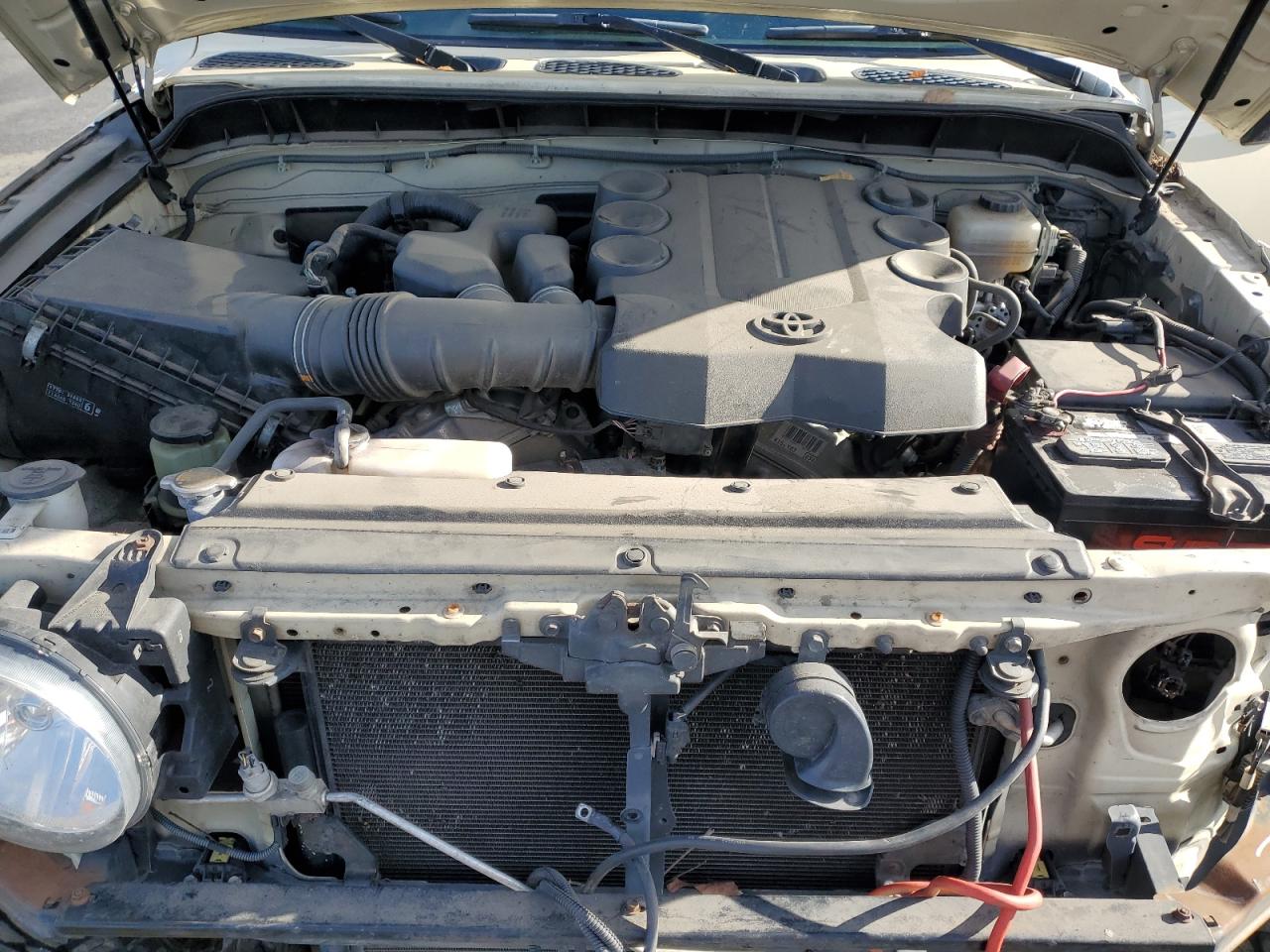2010 Toyota Fj Cruiser Cream vin: JTEBU4BF6AK095543
