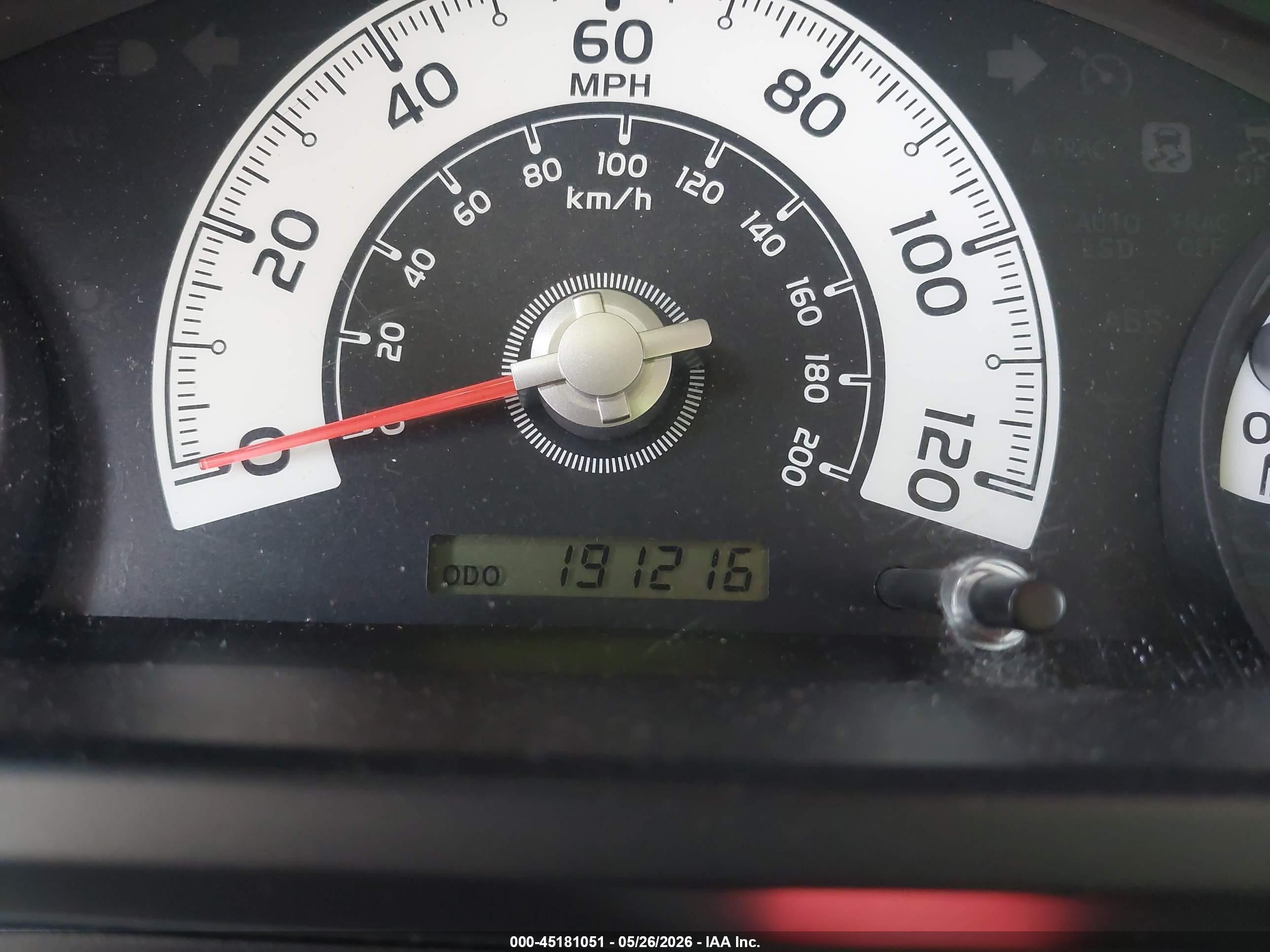 2012 Toyota Fj Cruiser   Silver vin: JTEBU4BF6CK138667