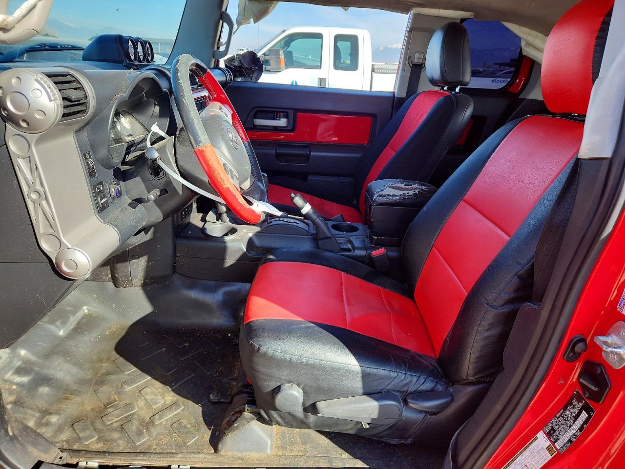 2012 Toyota Fj Cruiser Base Red vin: JTEBU4BF6CK142489