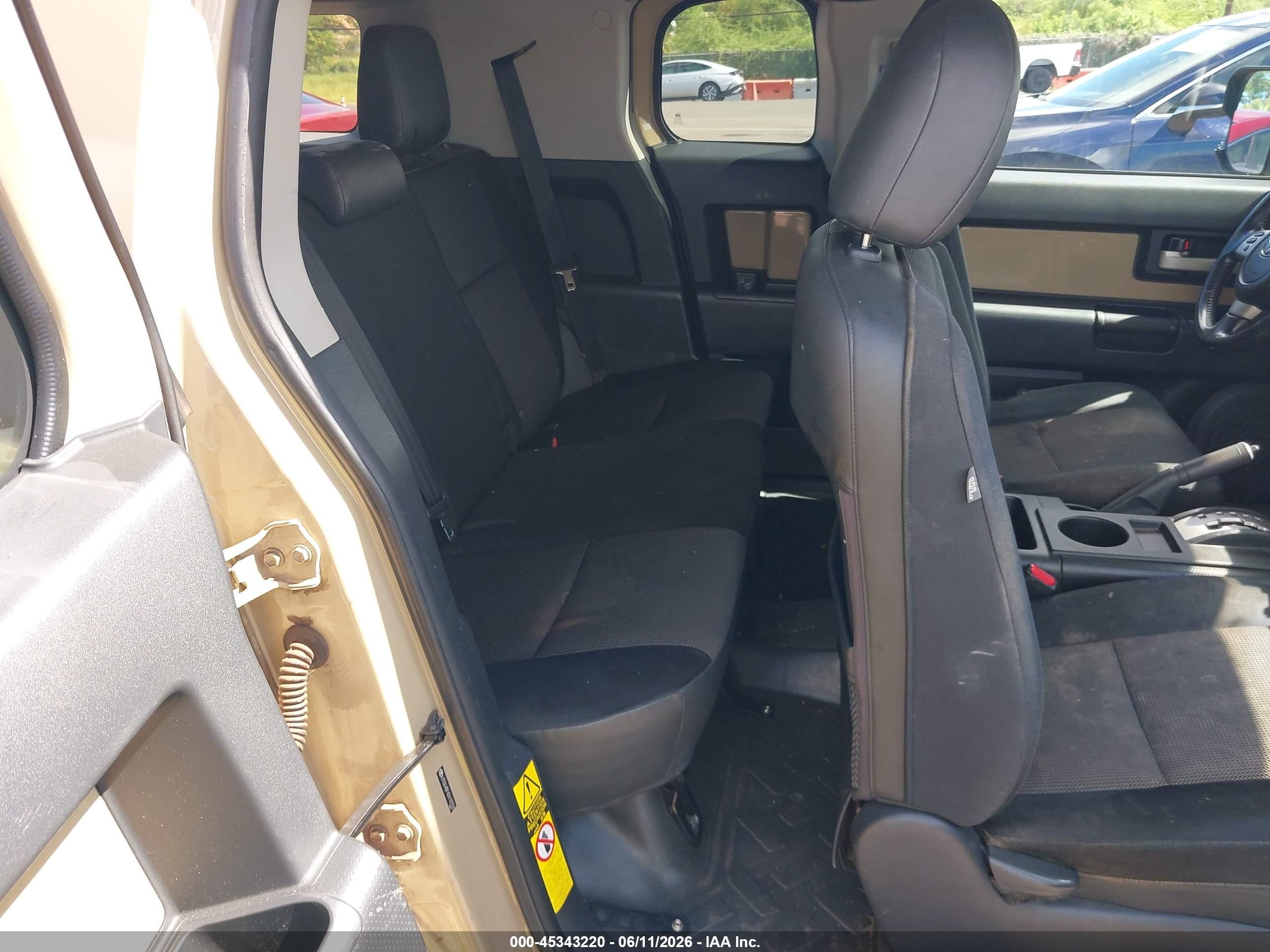 2014 Toyota Fj Cruiser   Brown vin: JTEBU4BF6EK187550