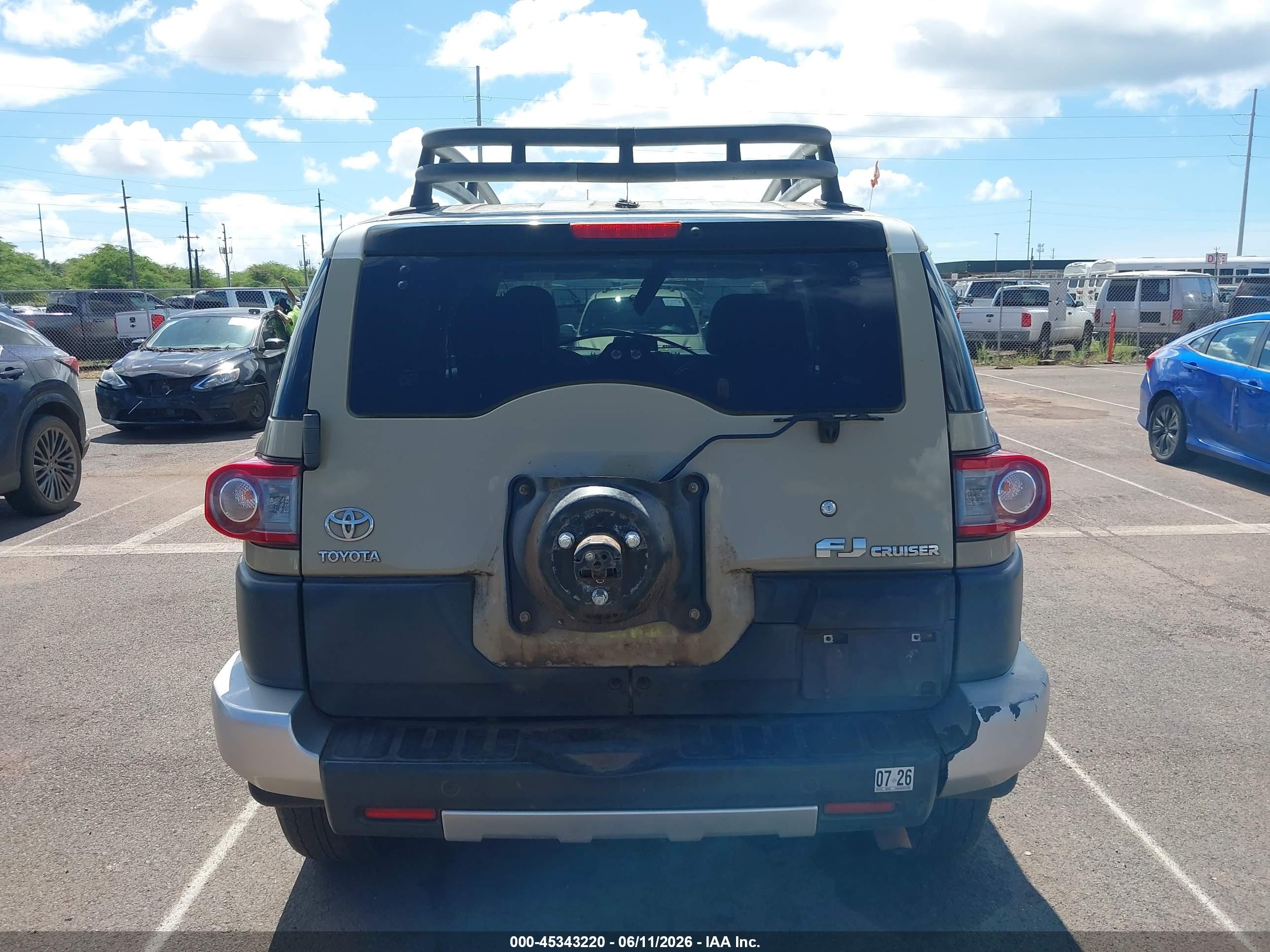 2014 Toyota Fj Cruiser   Brown vin: JTEBU4BF6EK187550