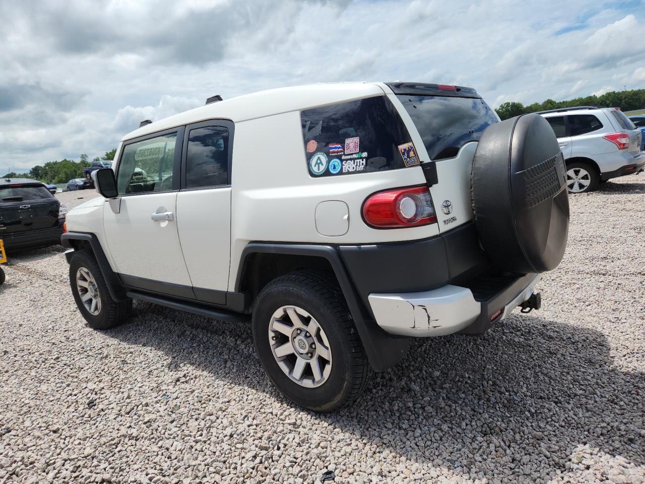 2014 Toyota Fj Cruiser Base Белый vin: JTEBU4BF6EK189167