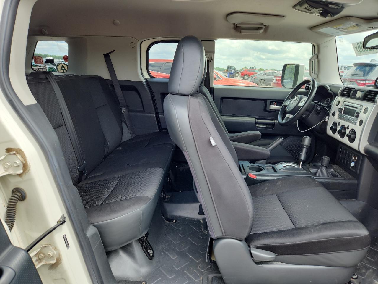 2014 Toyota Fj Cruiser Base Белый vin: JTEBU4BF6EK189167