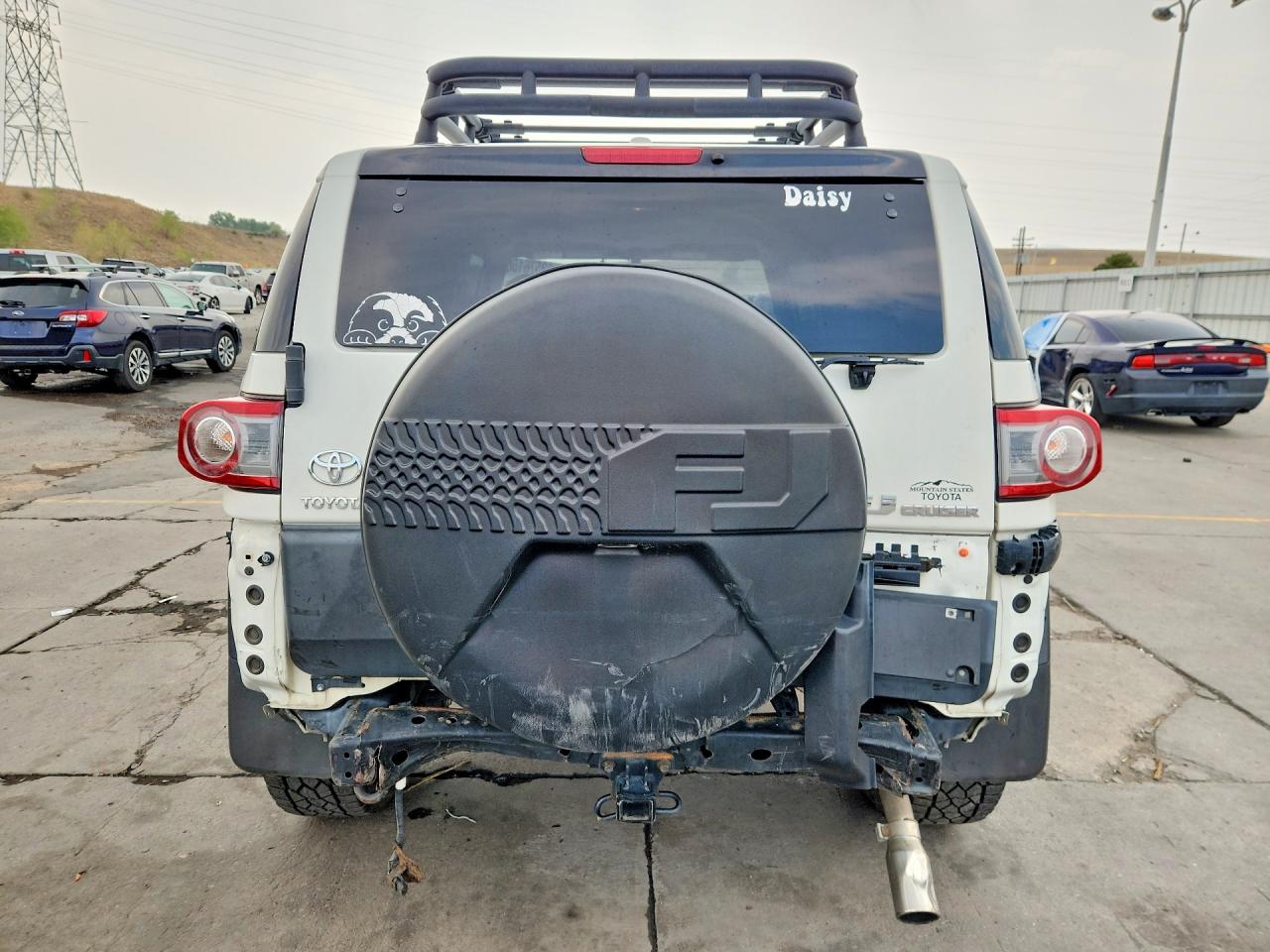 2014 Toyota Fj Cruiser Base White vin: JTEBU4BF6EK200801