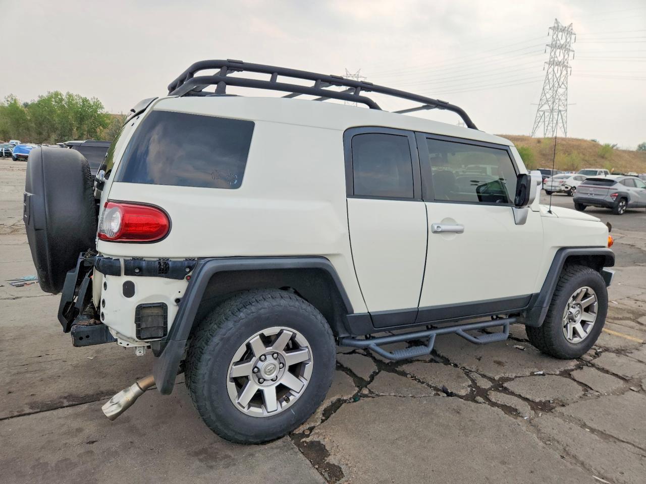 2014 Toyota Fj Cruiser Base White vin: JTEBU4BF6EK200801